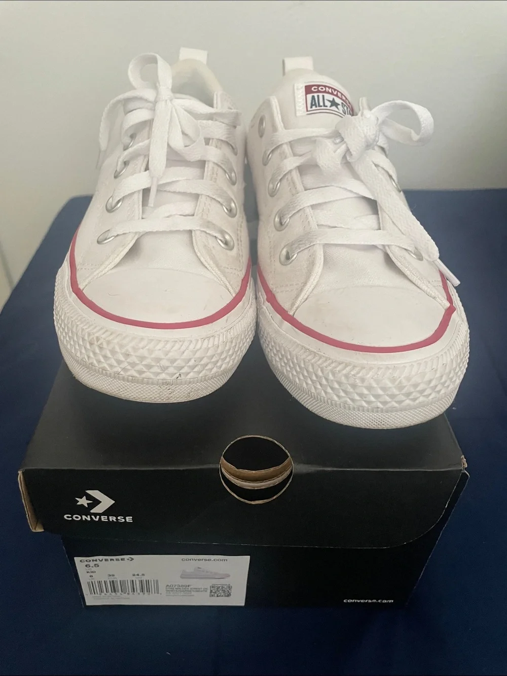Converse Kids White Low-Top Sneakers with Red Stripe